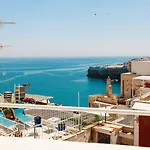 Bayit Charming Place Pensionat 4*