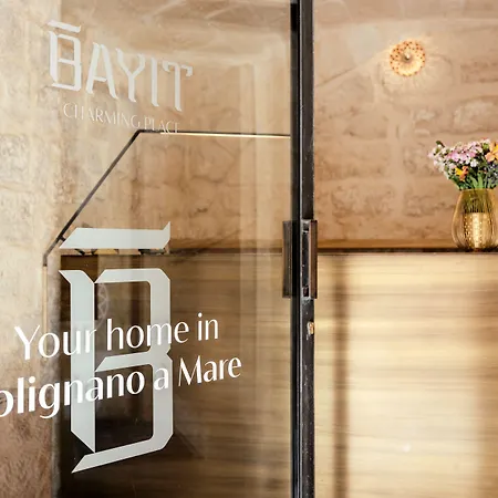 Bayit Charming Place 4* 滨海波利尼亚诺