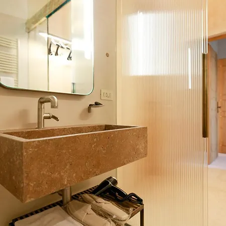 Πανσιόν Bayit Charming Place