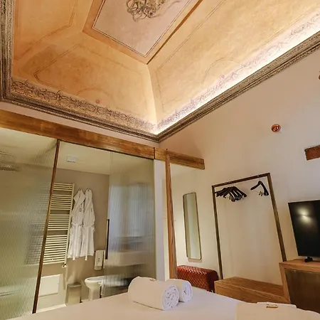 Bayit Charming Place بيت ضيافة بولينيانو آ ماري