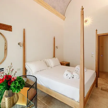 Bayit Charming Place Guest house