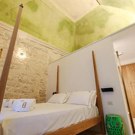 Bayit Charming Place Πανσιόν 4*