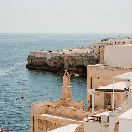 Πανσιόν Bayit Charming Place 4*