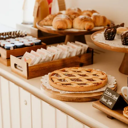 Bayit Charming Place בית הארחה