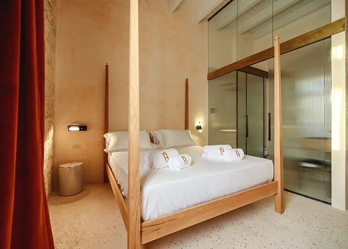 Bayit Charming Place בית הארחה 4*